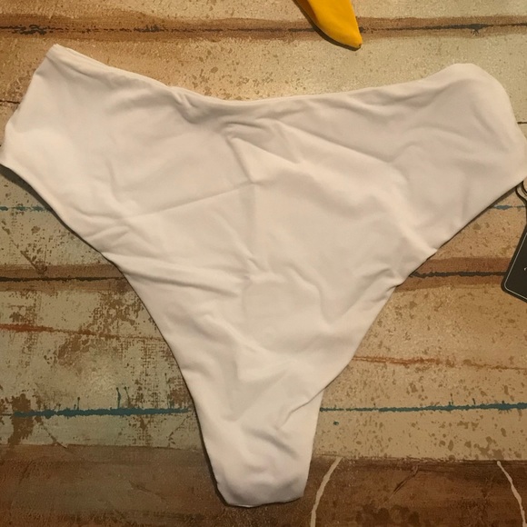 Two piece bathing suit - Picture 2 of 3